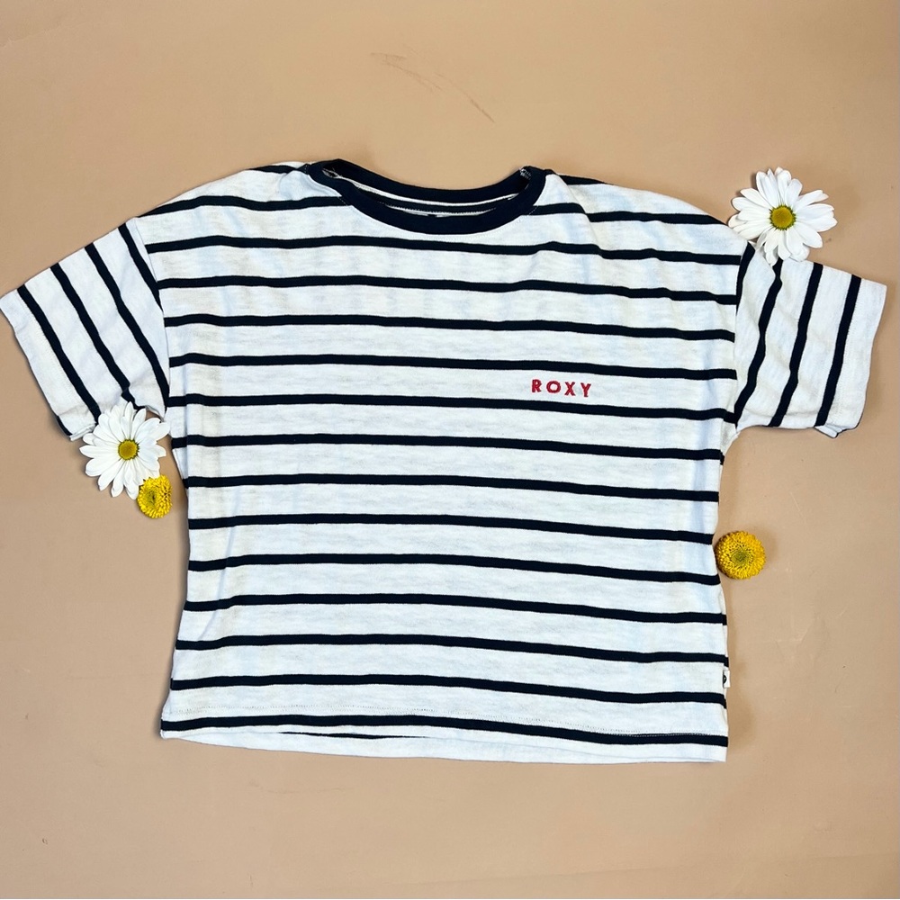 Roxy navy and white stripped short sleeved cropped top
